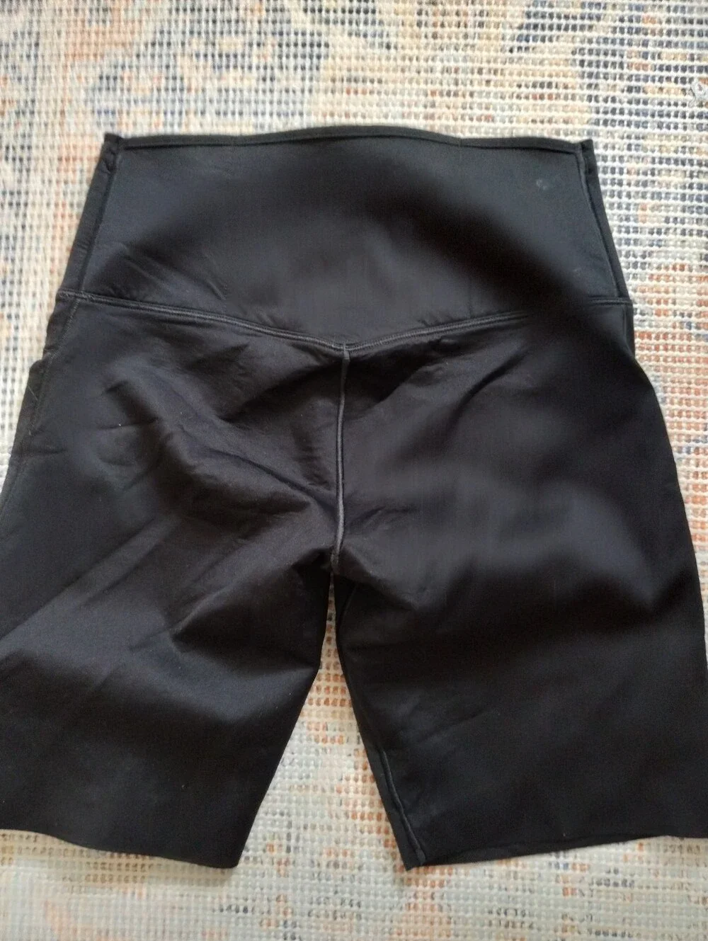 Nike Black High-Waist Pocket Leggings with Reflective Swoosh